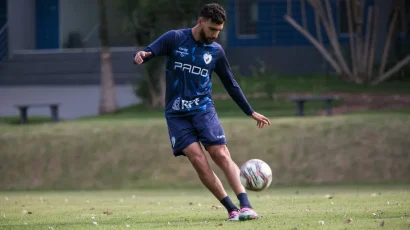 Hibernians sign Brazilian midfielder Pedro Cacho