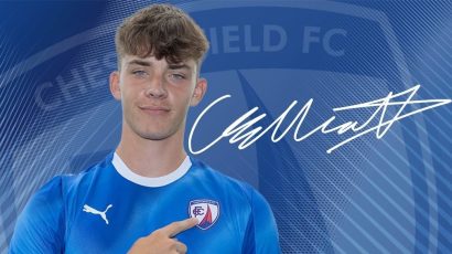 Gunner Elliott signs first professional contract with Chesterfield FC
