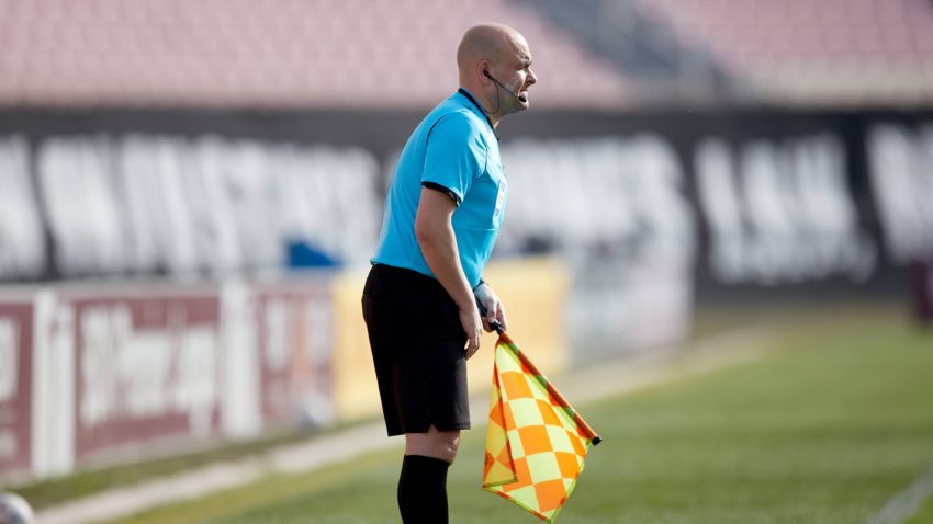 Roberto Vella retires after 20 years as assistant referee