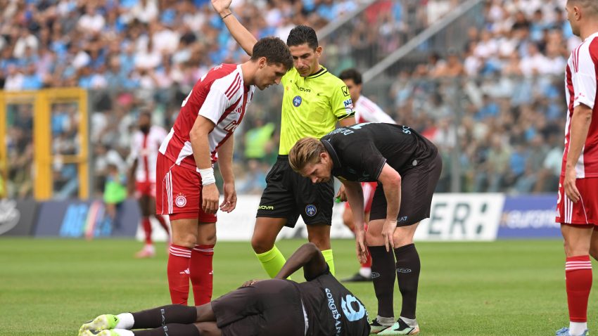 Napoli dealt major blow as Lukaku faces lengthy lay-off with high-grade thigh tear