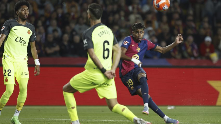 Barcelona start title defence away as Mallorca look to upset the odds