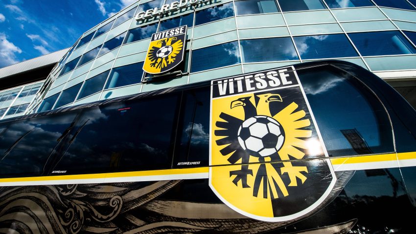 Vitesse Arnhem lose professional football licence