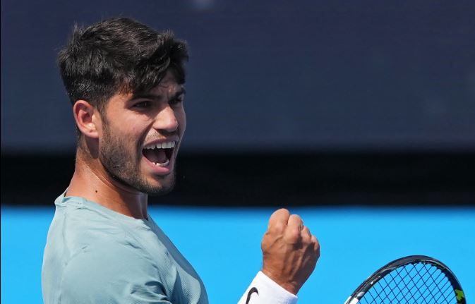 Alcaraz battles past Rublev, Zverev cruises to semis