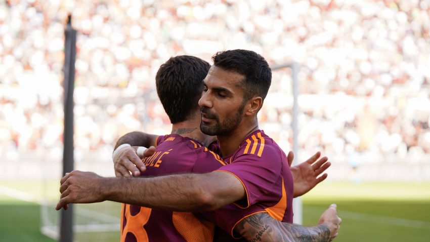 Roma beat Verona to go second in Serie A