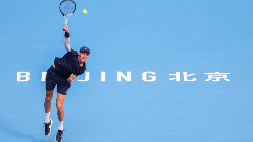 Jannik Sinner beats Alex de Minaur to reach China Open final
