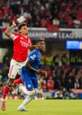 Chelsea edge Benfica as Mourinho’s Stamford Bridge return falls flat