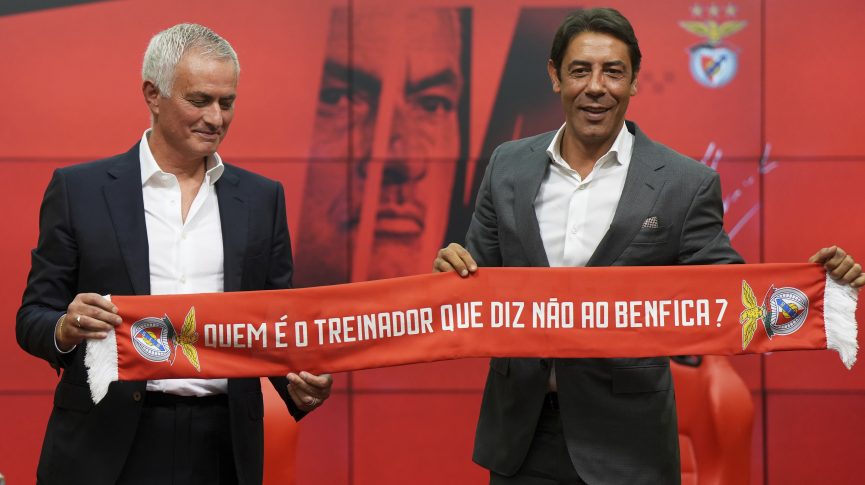Mourinho returns to Benfica after 25 years