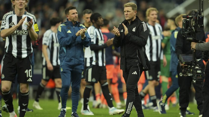Newcastle seek spark as Arsenal look to close gap on leaders at St James’ Park