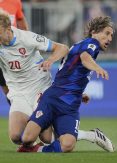 Top spot at stake as Czech Republic face ruthless Croatia