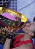 Anisimova beats Noskova to win China Open and claim second title of the season