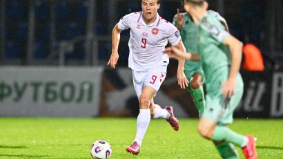 Dominant Denmark crush Belarus to stay ahead in Group C