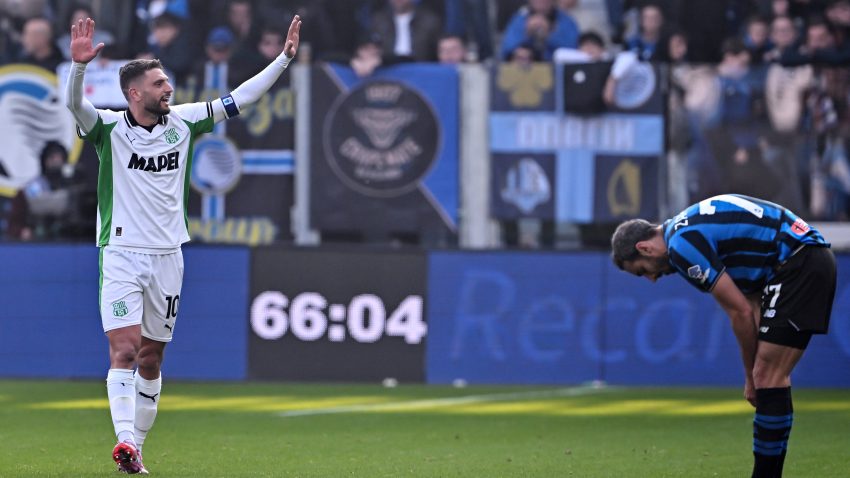 Sassuolo pile on the pressure as Atalanta’s struggles continue
