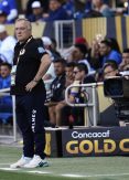 Dick Advocaat to become oldest coach in World Cup history as Curaçao seal historic qualification