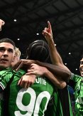 Sassuolo crush Fiorentina as Viola struggle continues