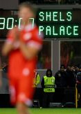 Crystal Palace cruise to victory to close in on top eight