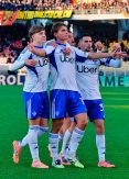 Como move back into European places with Lecce win