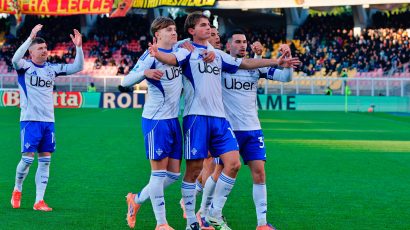 Como move back into European places with Lecce win