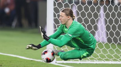 Safonov ruled out after fracturing hand during PSG shootout heroics