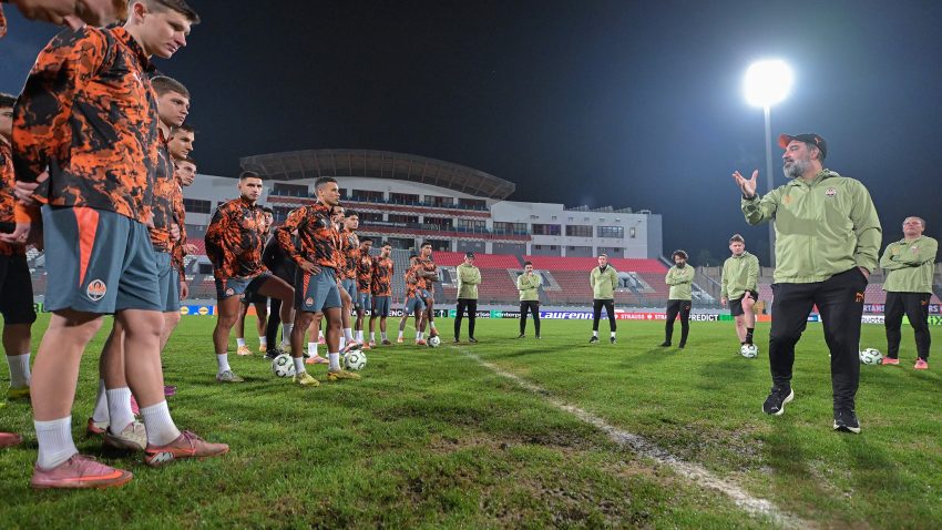 “Favourites or budgets do not win matches before they are played” - Arda Turan