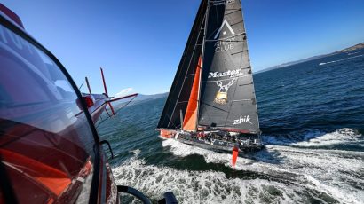 Comanche wins fifth Sydney–Hobart line honours title