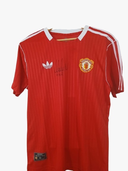 Memorabilia For Charity Malta Teams Up With Hospice Malta To Support Patients And Families | Maltasport.mt