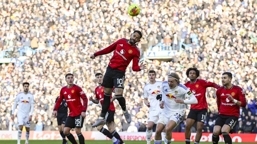Another poor away day as Man United held by Leeds