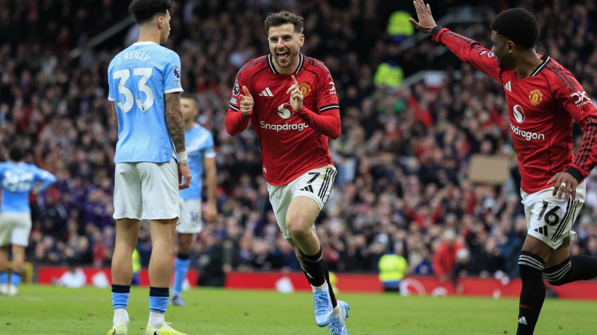 United stun City in derby triumph as Carrick makes dream start at Old Trafford