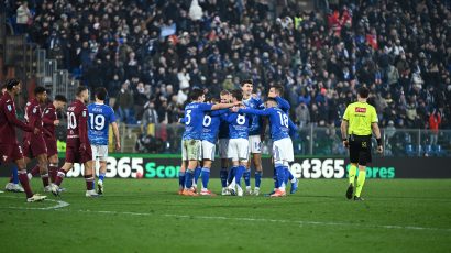 Como score six in emphatic win over Torino