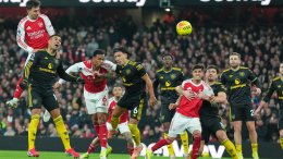 Manchester United end Arsenal home run with comeback victory