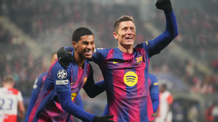 Barcelona overcome Slavia Prague to keep Champions League hopes alive