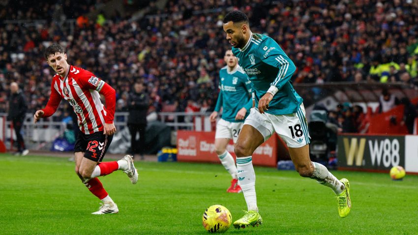 Own goal gives Liverpool narrow win at Sunderland