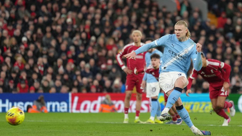 Late penalty seals City win over Liverpool