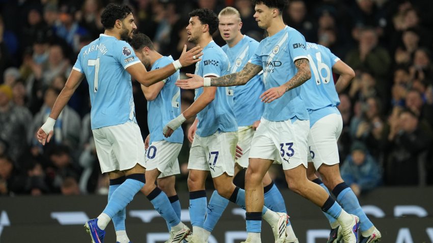 Manchester City close gap on Arsenal with win over Newcastle