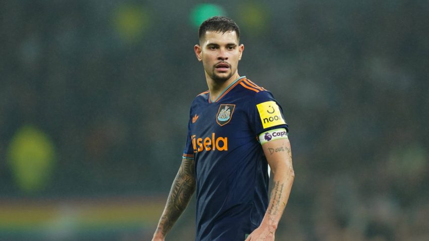 Manchester United in advanced talks for Bruno Guimarães