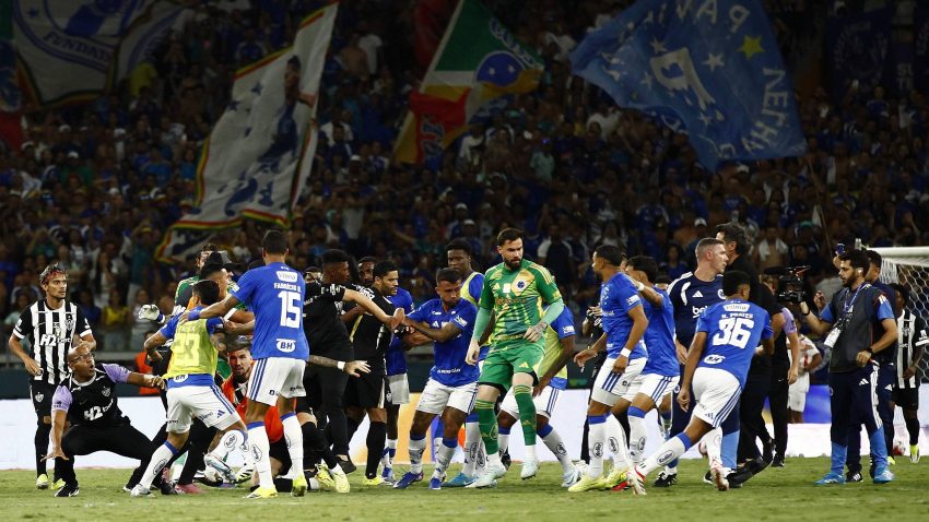 23 players sent off after mass brawl mars Cruzeiro win over Atletico Mineiro
