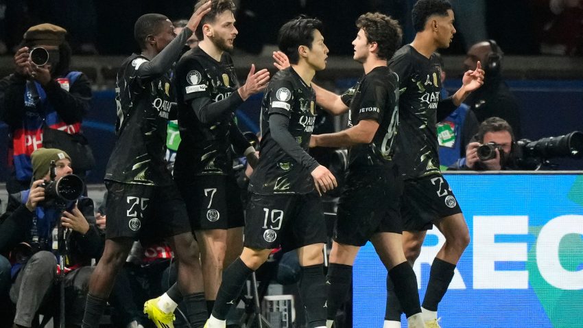 Kvaratskhelia’s late double breaks Chelsea’s brave resistance