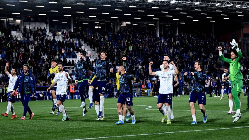 Inter fight back to beat Como in seven-goal thriller