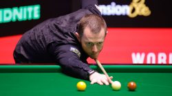 Allen Holds Nerve To Beat Hawkins And Reach Crucible Semi Finals
