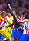 Atlético Madrid reach semi-finals despite home defeat to Barcelona