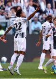 Juventus make it five unbeaten with solid win over Genoa