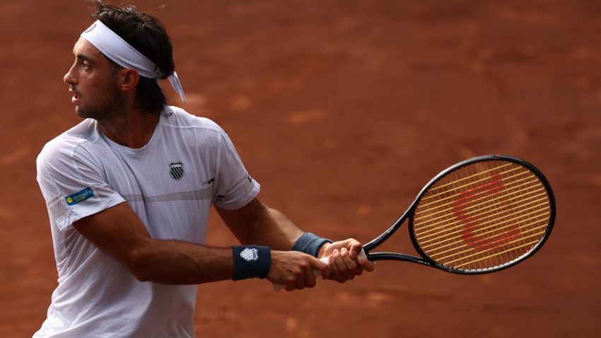 Shelton knocked out by Tirante in Houston as Tiafoe reaches semi-finals