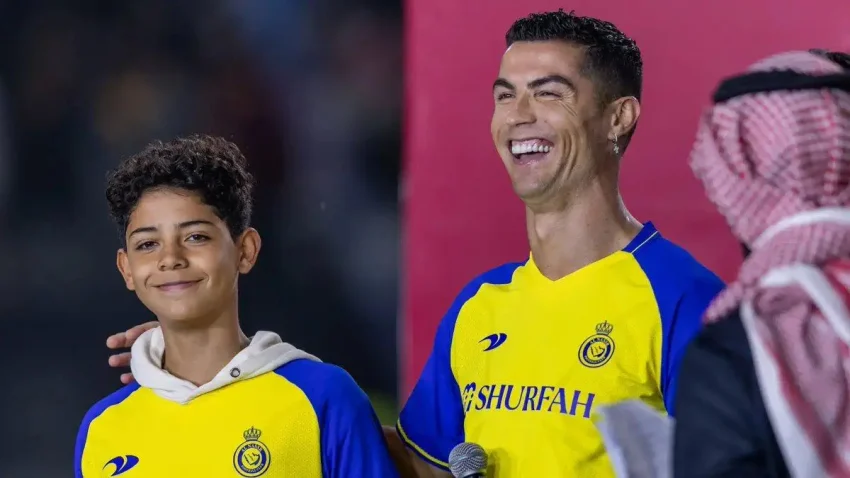 Al Nassr weighs historic father and son scenario as Cristiano Jr emerges for senior promotion